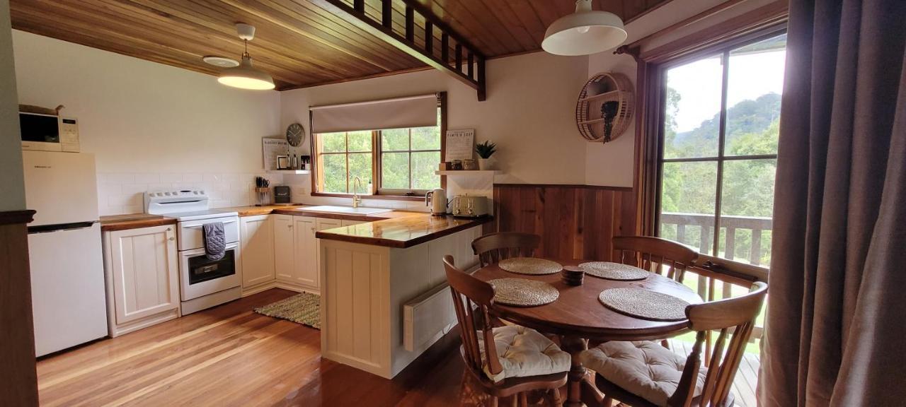 Tall Trees Eco Retreat - Blackwood Cottage Apollo Bay Extérieur photo